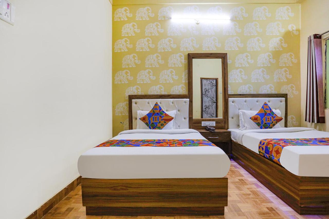 Fabhotel Shivam Palace Varanasi Luaran gambar